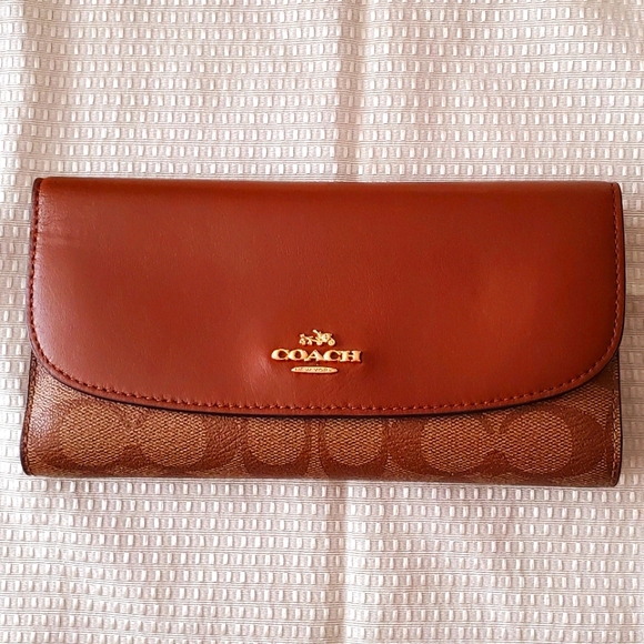 Coach Handbags - Authentic Coach Wallet